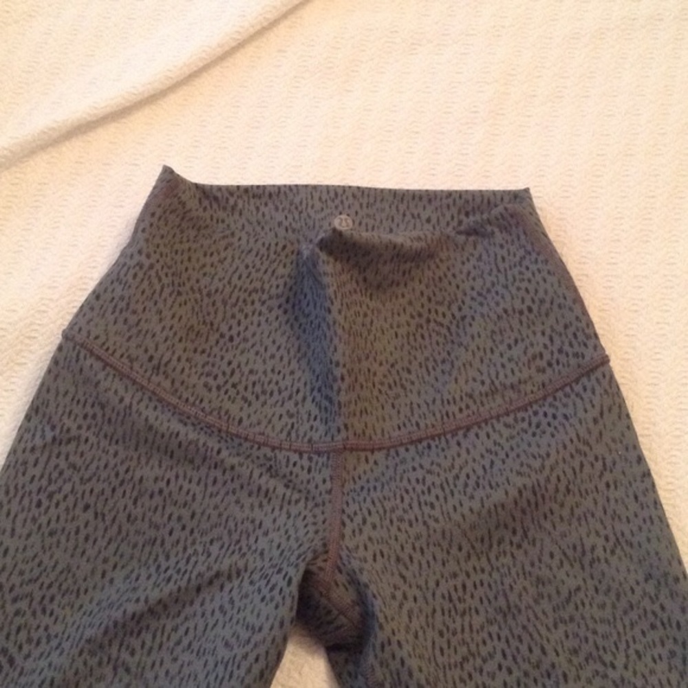 Lululemon Hi-Rise Wunder Unders