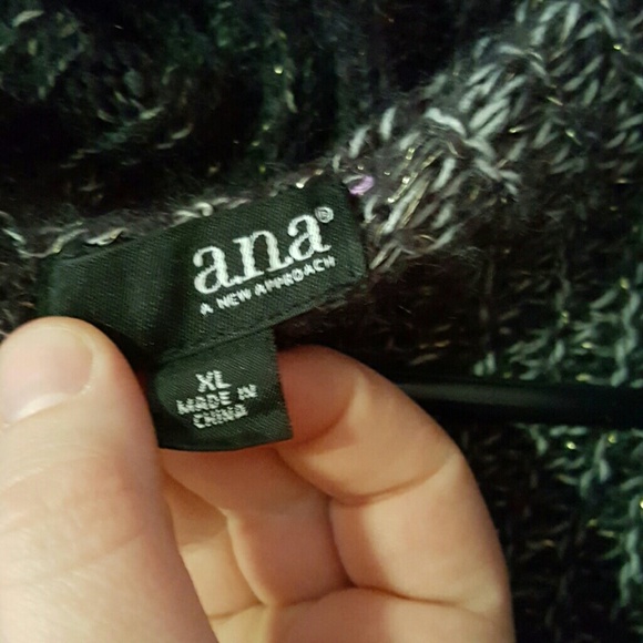 Sweater - Picture 2 of 3