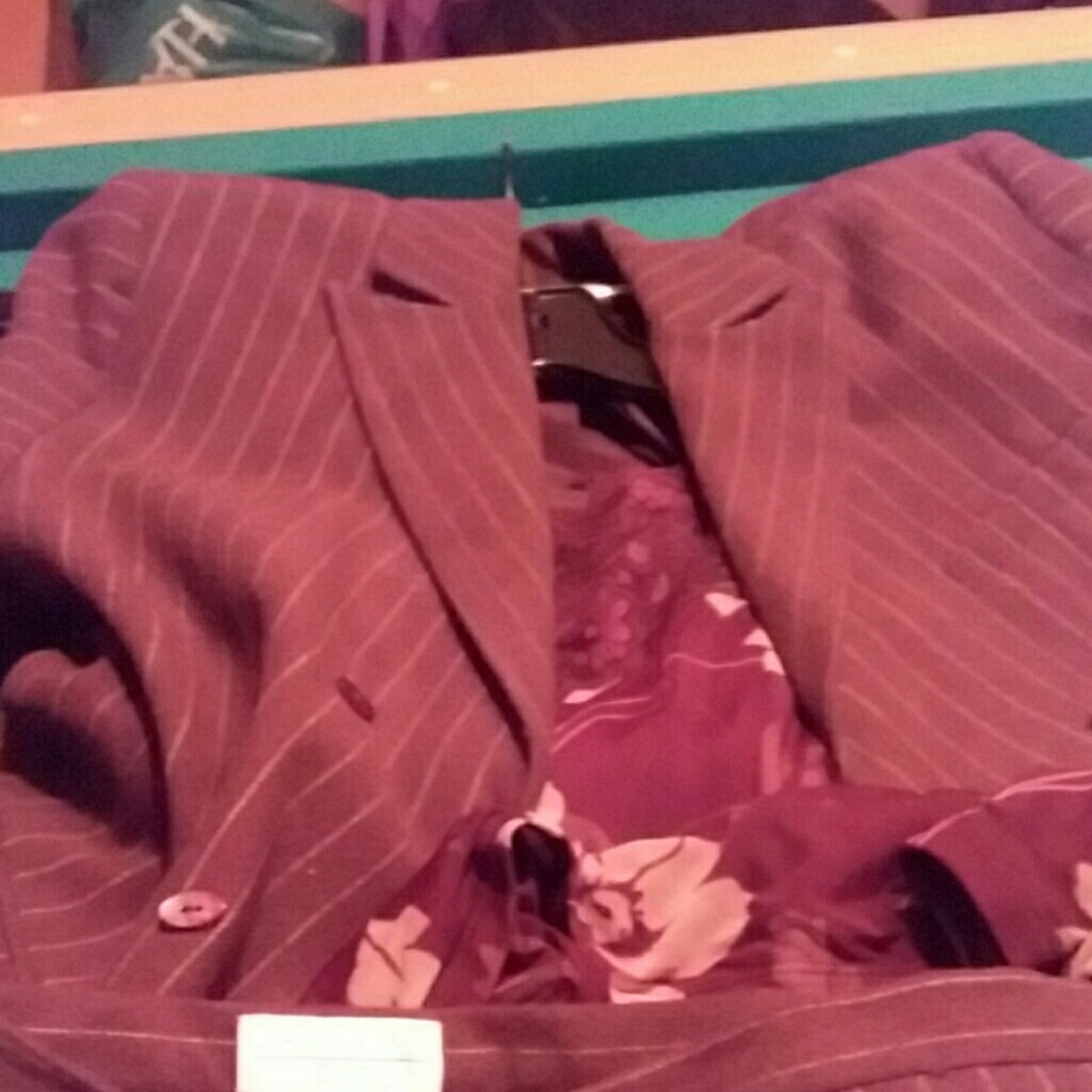 3-PIECE Pant Suit w/Blouse