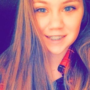 Meet your Posher, Delayna