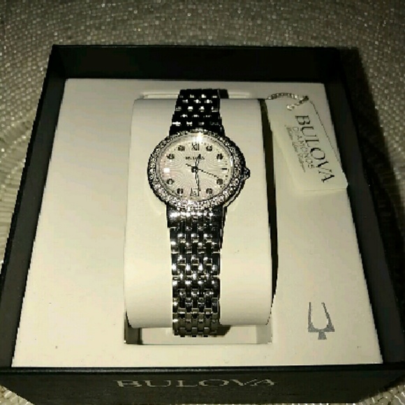 NWT Bulova DIAMOND stainless watch