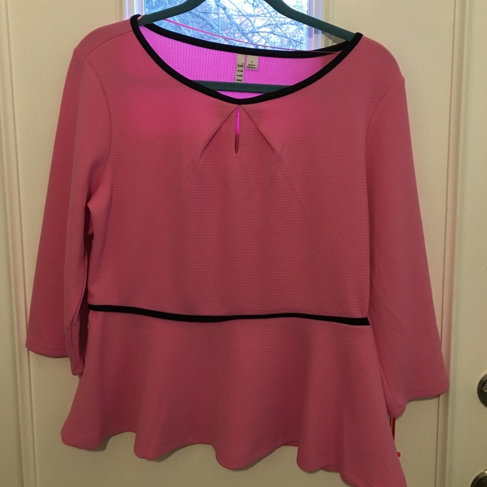 Elle top peplum NWT