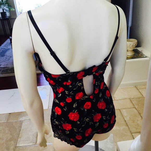 Jessica Simpson S Teddy black red roses lace - Picture 4 of 4