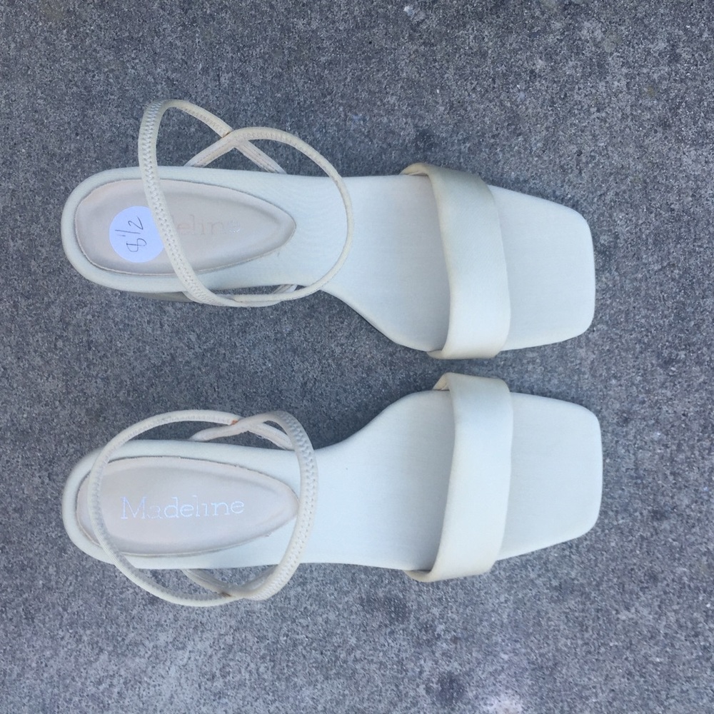 Vintage Cream Sandals