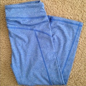 Aeropostale's Live Love Dream active crops!!