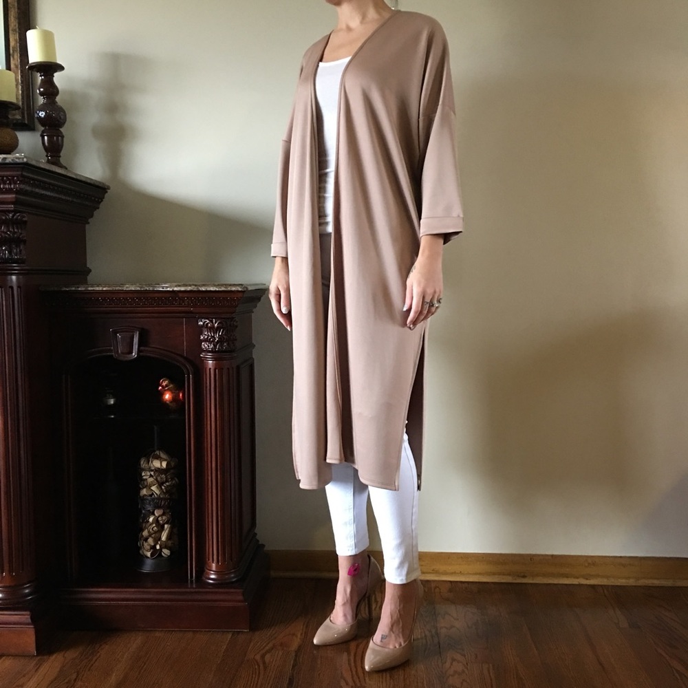 ☀️WEEKEND SALE☀️ Nude Open Cardigan Duster - Picture 1 of 4