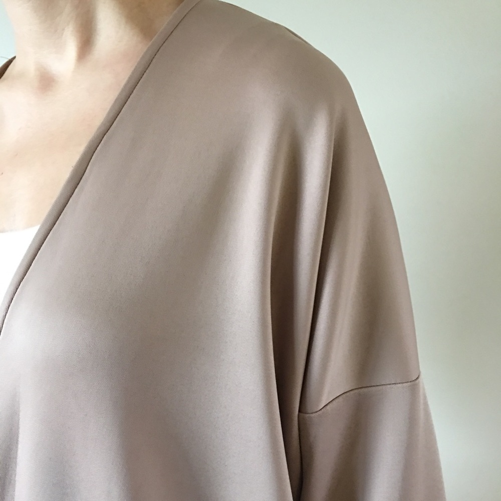 ☀️WEEKEND SALE☀️ Nude Open Cardigan Duster - Picture 4 of 4