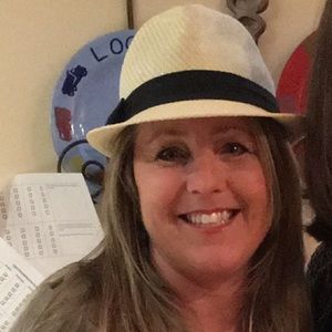 Meet your Posher, Jenn