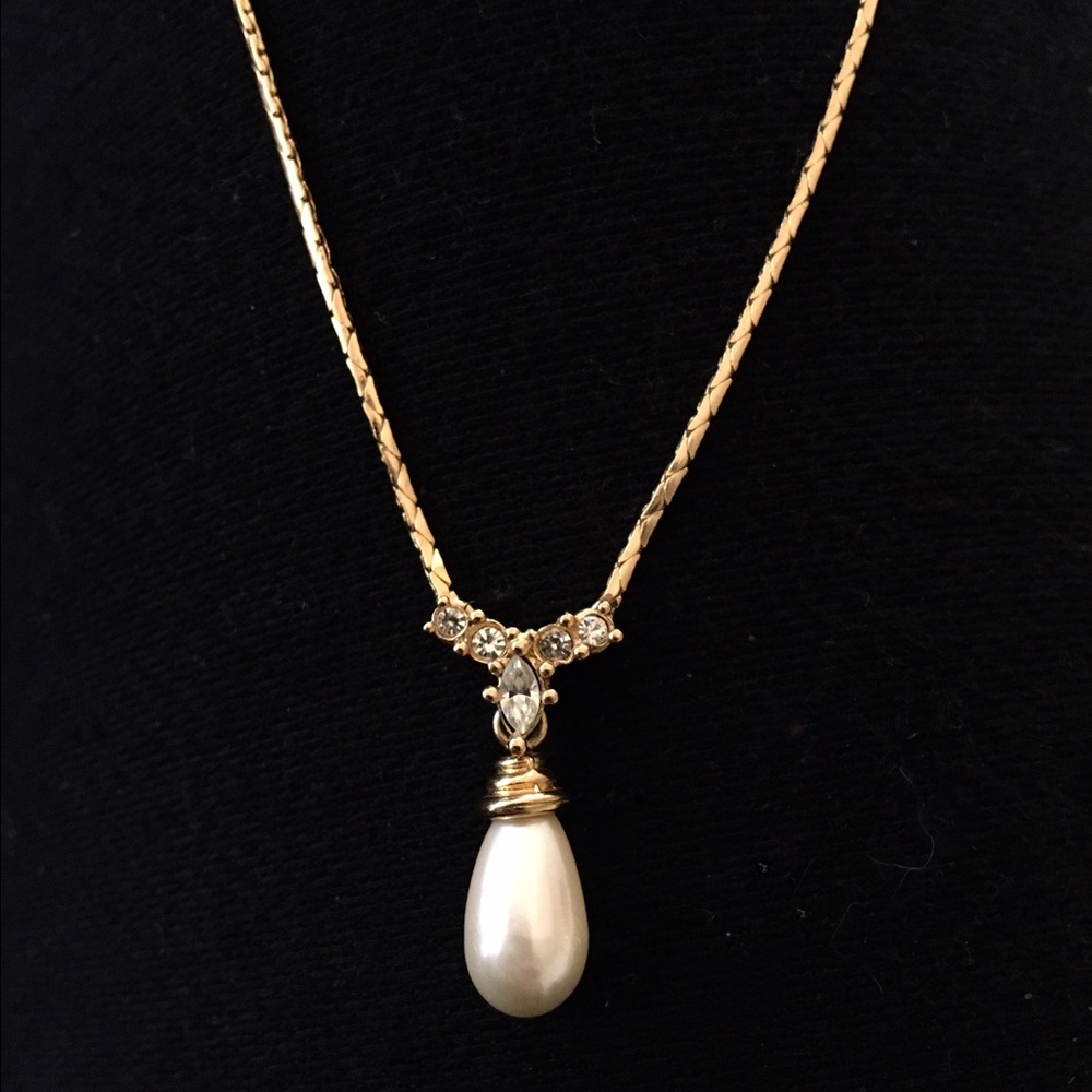 Christian Dior Drop Pearl Necklace