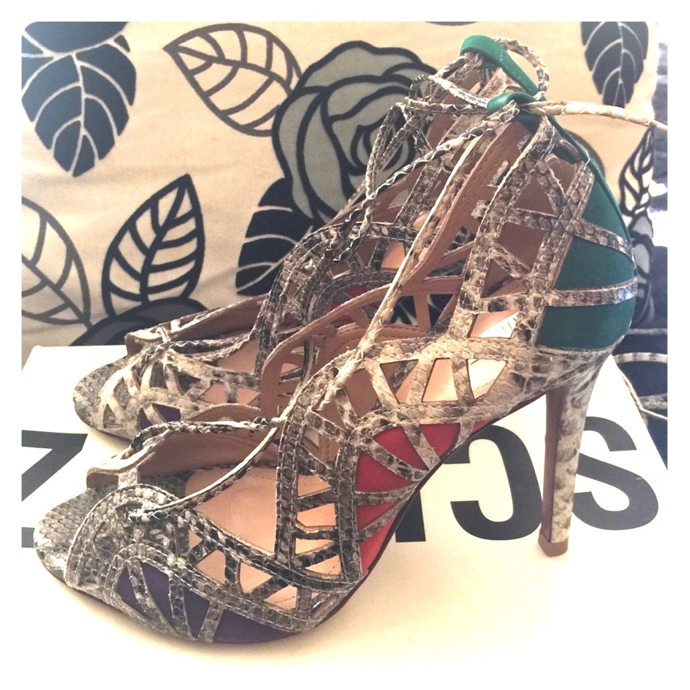 SCHUTZ Dubianna size 8.5