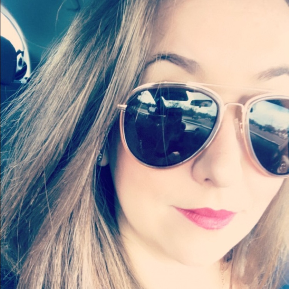 Meet your Posher, Savanna