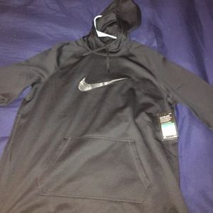 Nike thermal hoodie