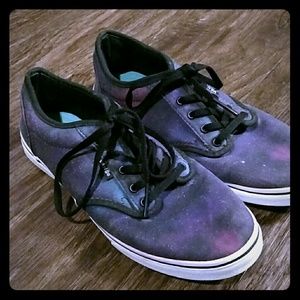Worn once galaxy vans