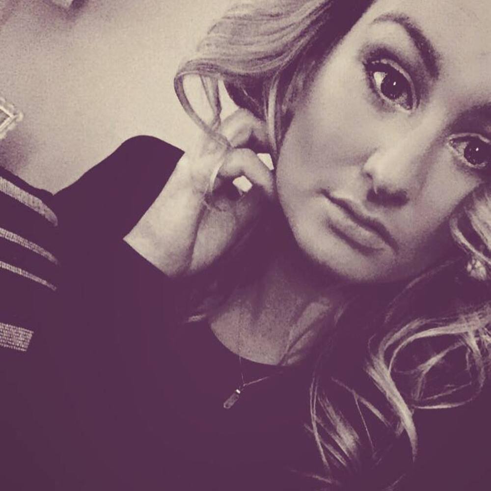 Meet your Posher, Kayla