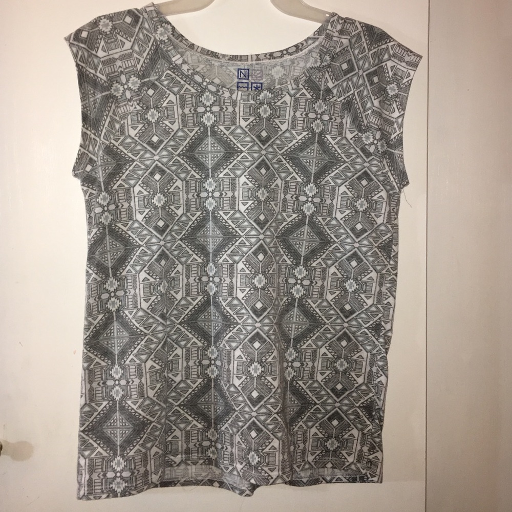 Gray Aztec printed shirt