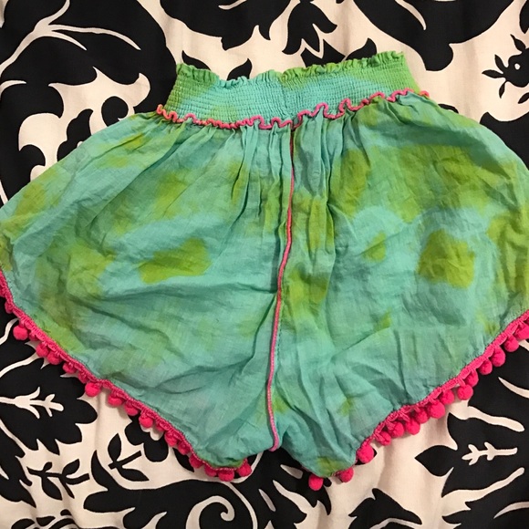 LF Tie Dye Pom Pom Short Shorts Size Small - Picture 3 of 3