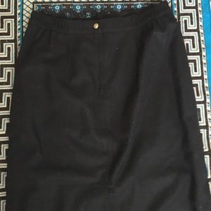 Retro wool, back slit pencil skirt. Cute and sexy.