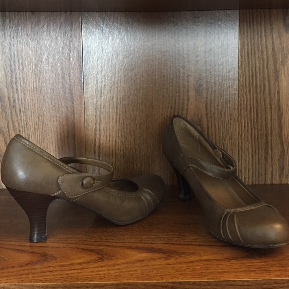 Brown short heel