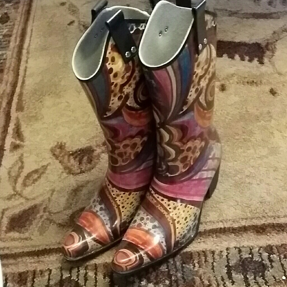 Nomad rain boots