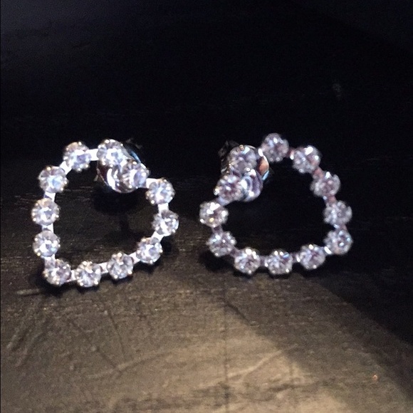 Jewelry - 🐸 4 for $15 Jeweled rhinestone heart earrings