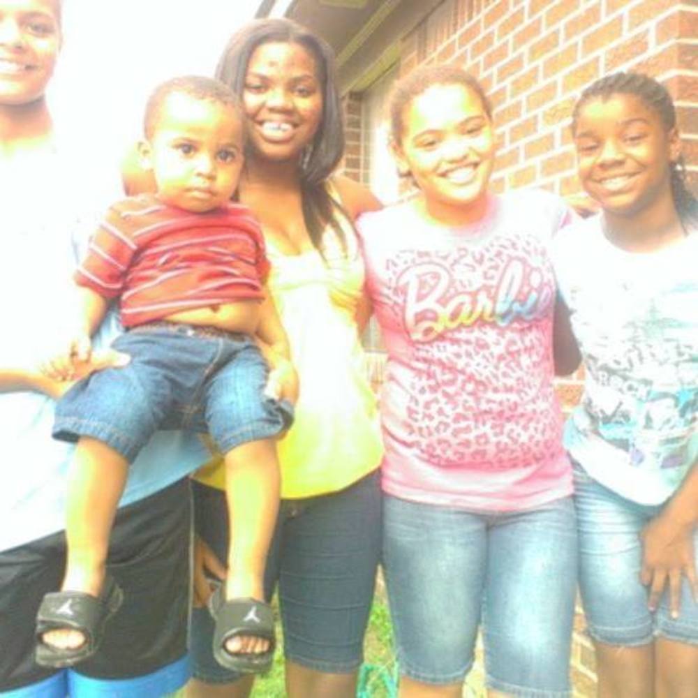 Meet your Posher, Derrick