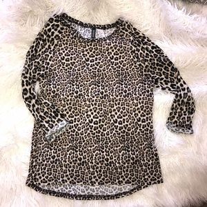 Cheetah Print H&M 3/4 sleeve flowy top!🐯💗