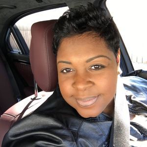 Meet your Posher, Tonya