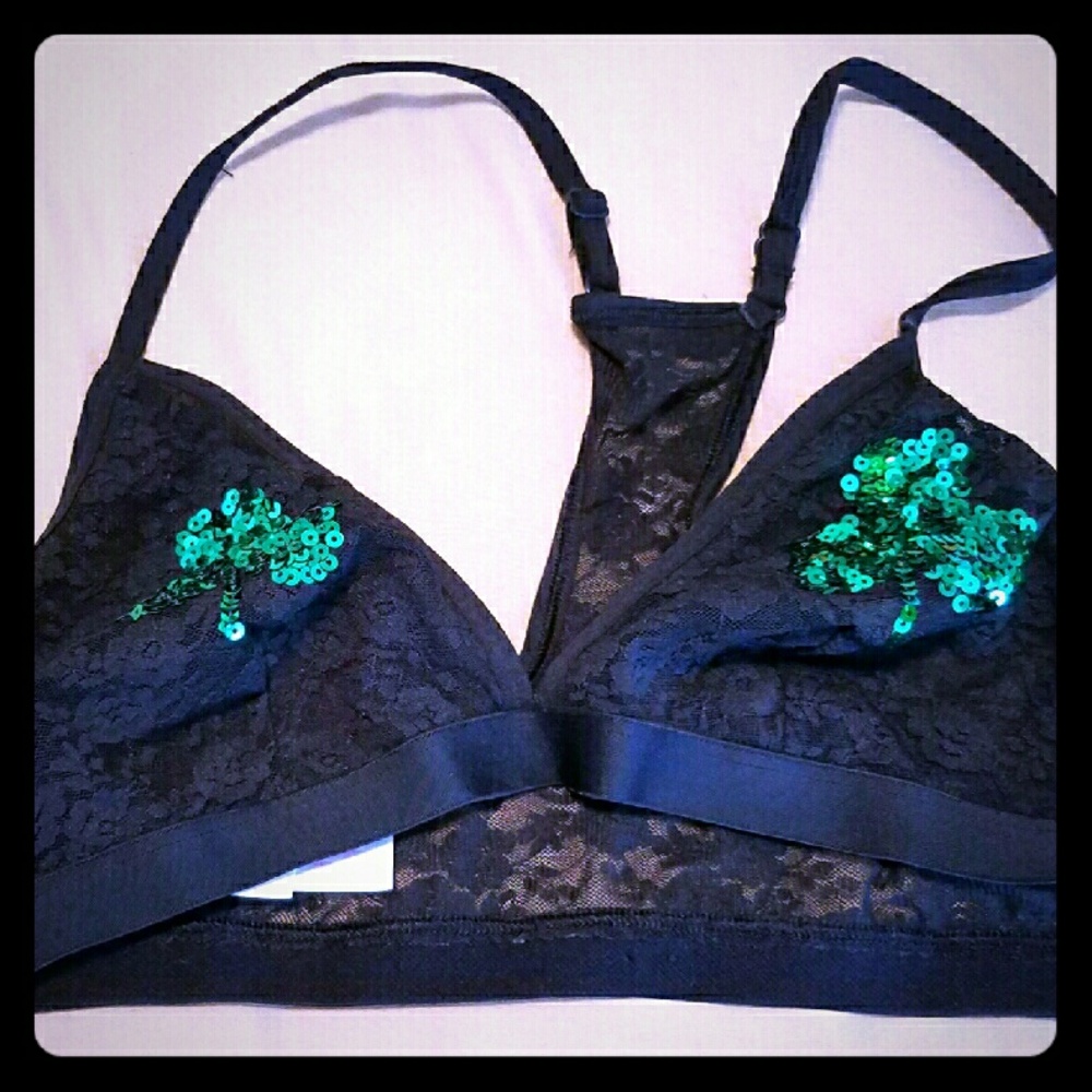 💚☘PINK Victoria's Secret bralette💚☘