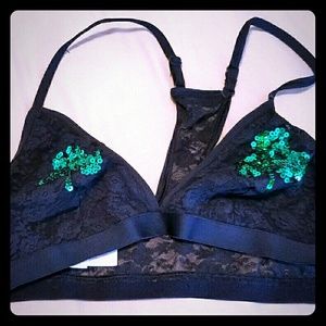 💚☘PINK Victoria's Secret bralette💚☘