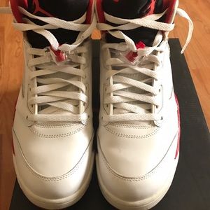 Jordan 5's