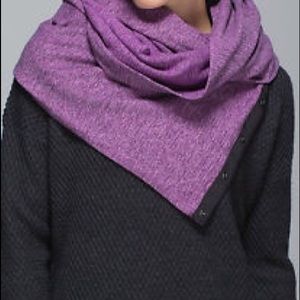 Lululemon Vinyasa scarf