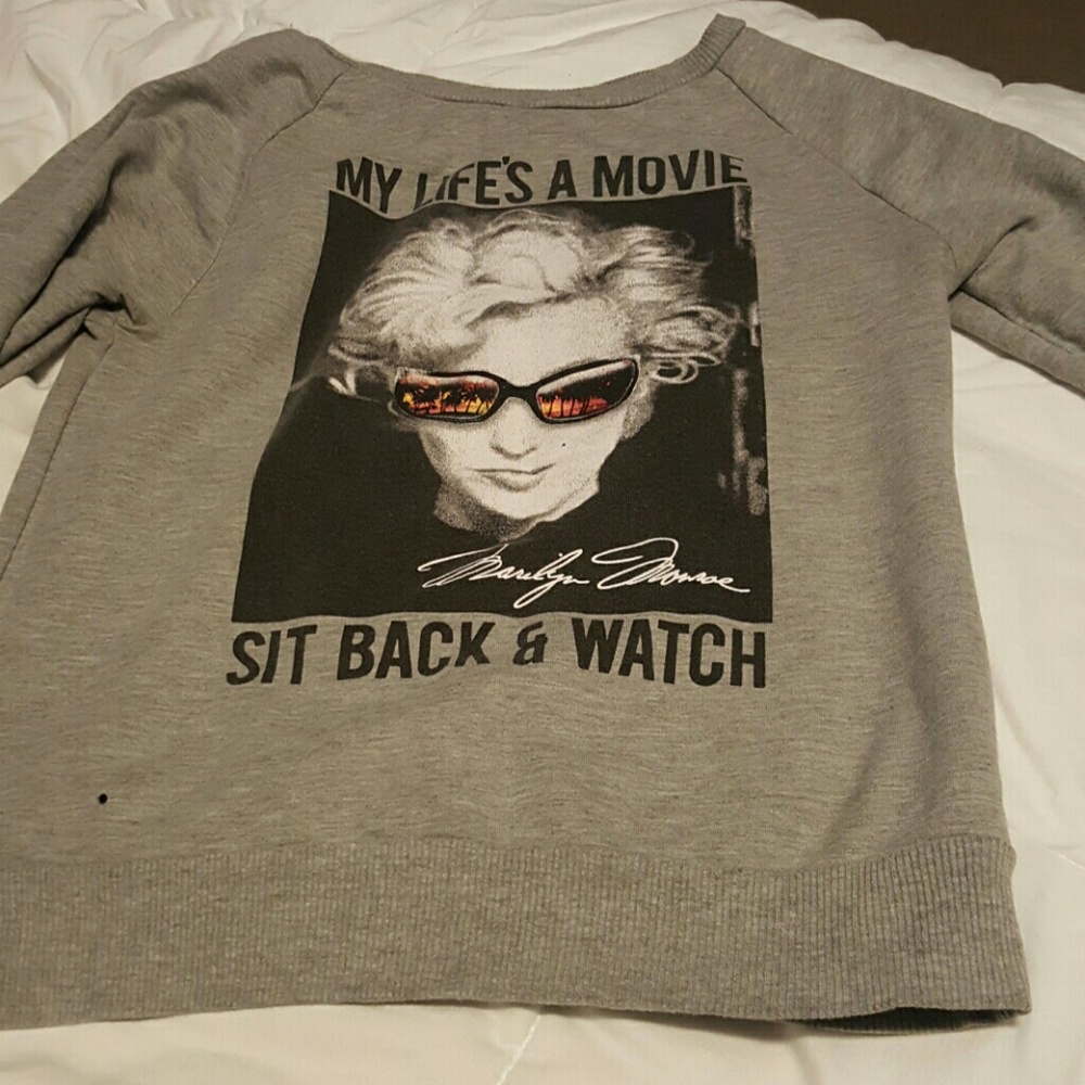 Marilyn Monroe grey sweat shirt.