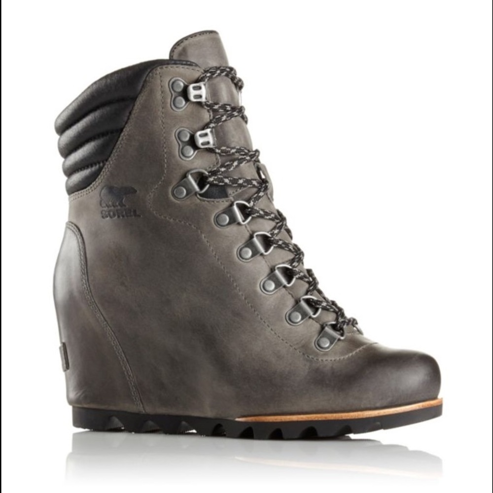 SoldSorel conquest wedge NWT NEW
