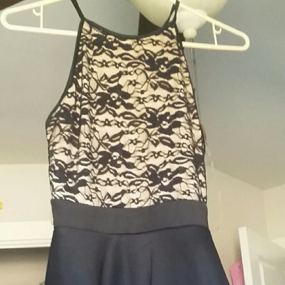 Junior size Evening/Going out dress - Picture 2 of 4