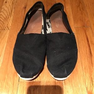 Black toms. Worn!