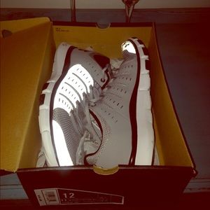 Under Armour limitless training shoe