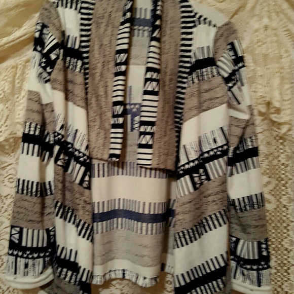 Gorgeous open cardigan - Picture 2 of 4