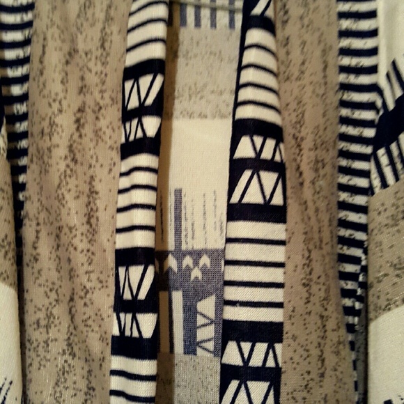 Gorgeous open cardigan - Picture 3 of 4