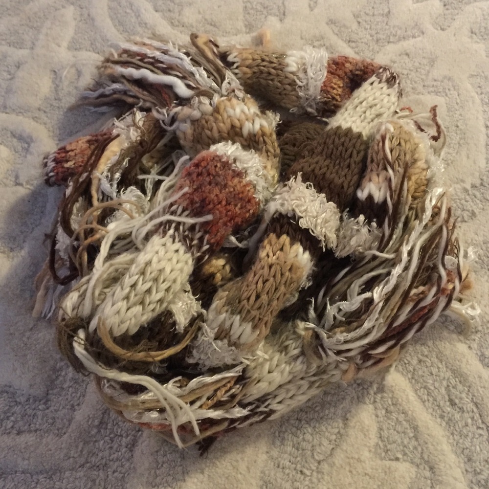 Mix knit scarf