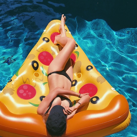 Meet your Posher, Zoey - Picture 5 of 6