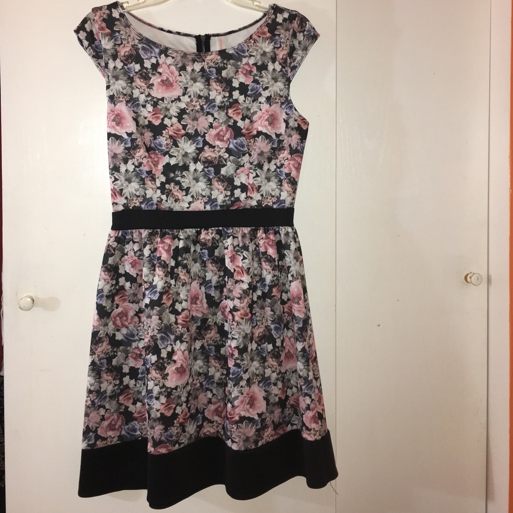 Flower printed skater dress