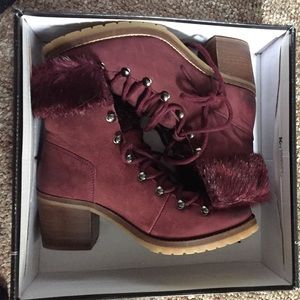 Steve Madden boots