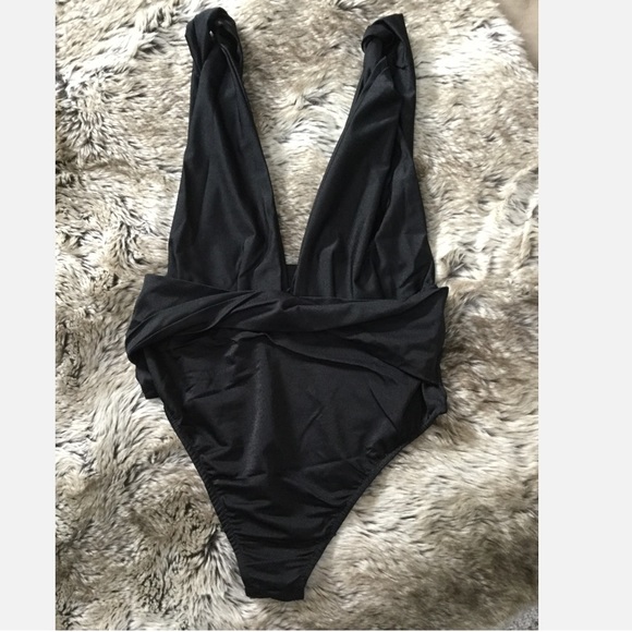 Twister Sister Monokini - Picture 2 of 3