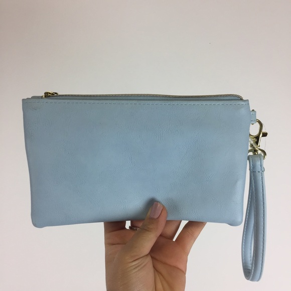 NWOT BABY BLUE CLUTCH - Picture 3 of 4
