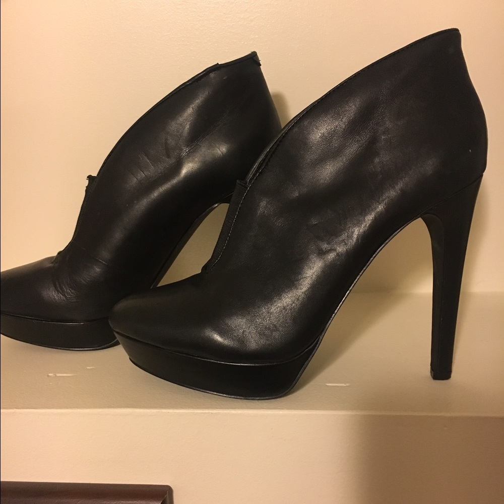 Jessica Simpson bootie black pumps