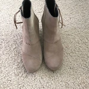 TOMS Desert Wedge High Booties