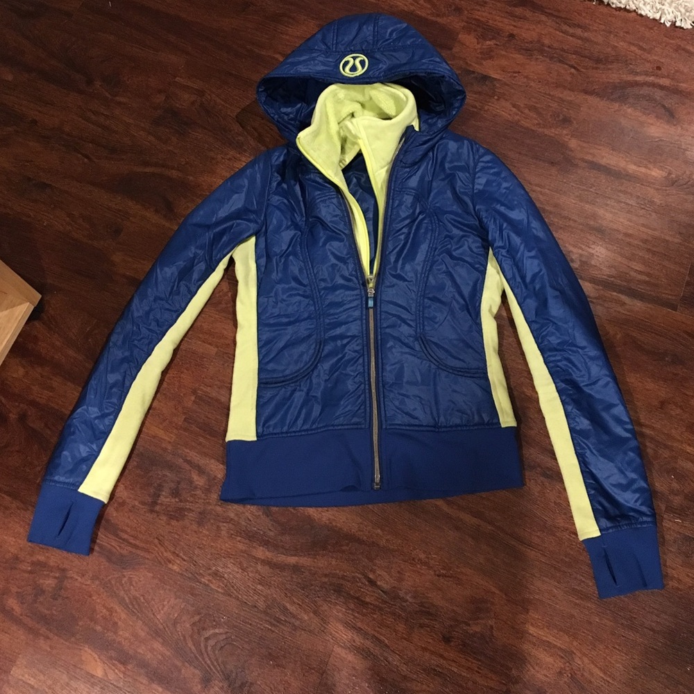 Lululemon Clarity Scuba Jacket- Lined- size 4
