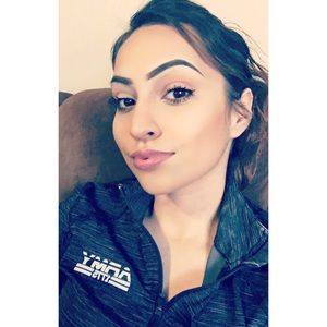 Meet your Posher, Jazmin