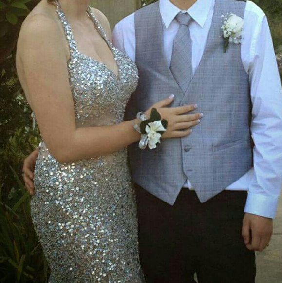 Prom dress - Picture 2 of 2