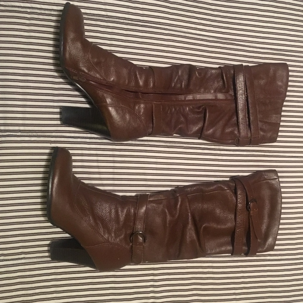Steve Madden brown boots